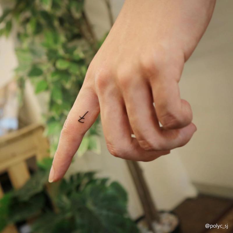 ジミンの人差し指の友情タトゥー